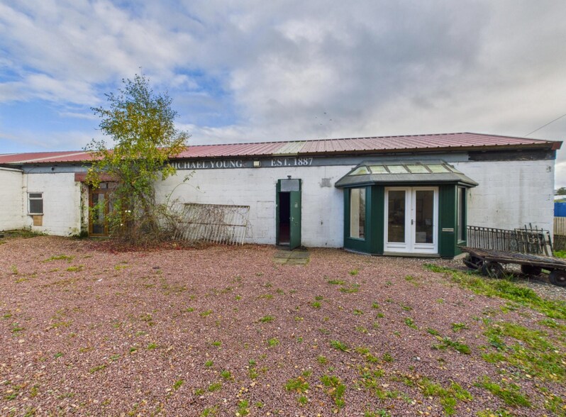 Main St, Bridge Of Earn à louer - Photo principale - Image 1 de 2