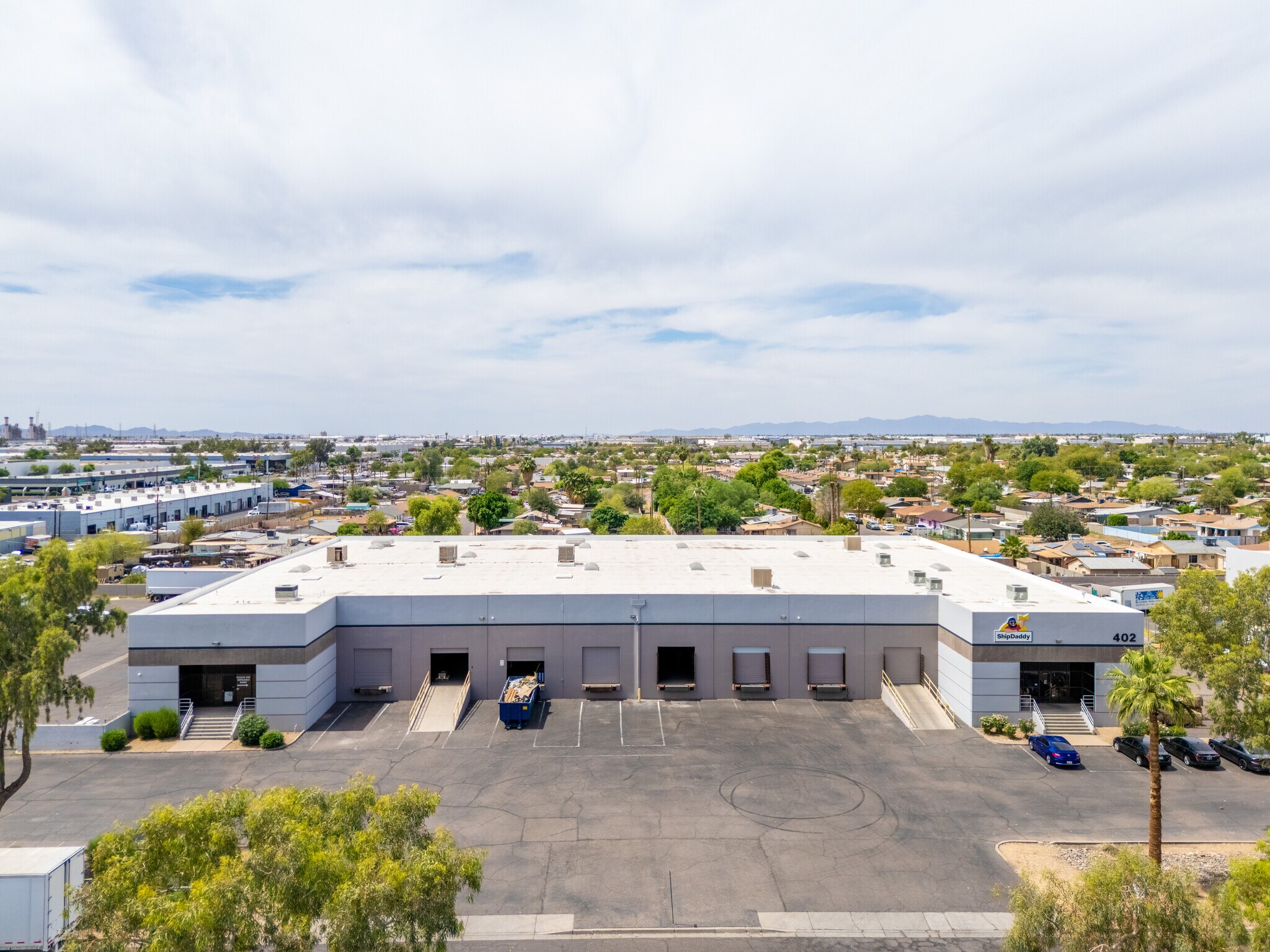402 N 37th Dr, Phoenix, AZ à louer Photo du bâtiment- Image 1 de 7