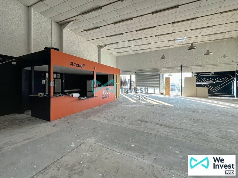 Retail in Tinqueux for lease - Interior Photo - Image 2 of 8