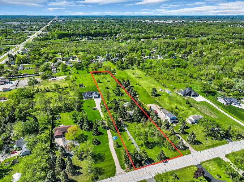 2901 W Forest Hill Ave, Franklin, WI à vendre - Aérien - Image 2 de 6