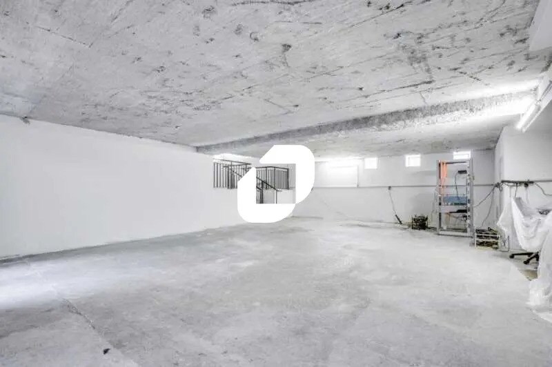 19 Rue Pasteur, Suresnes à louer - Photo du bâtiment - Image 2 de 2