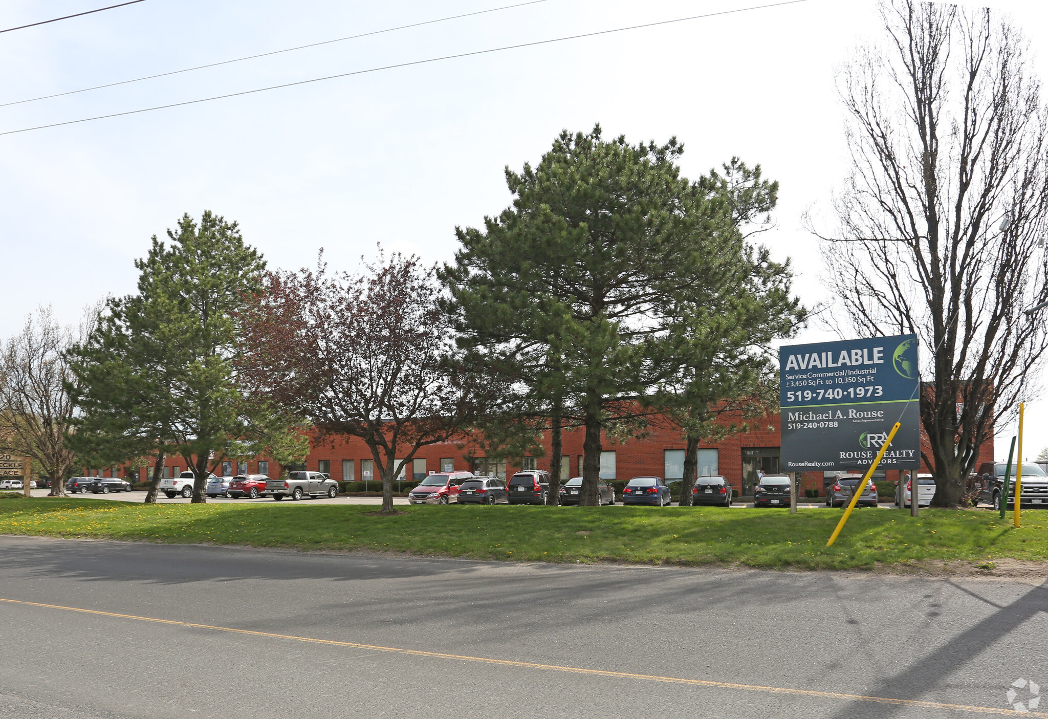 20 Steckle Pl, Kitchener, ON for lease Primary Photo- Image 1 of 9