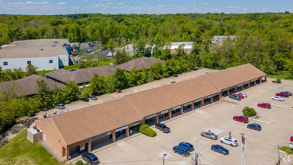 1145 Main St, Milford, OH à louer - Aérien - Image 3 de 17