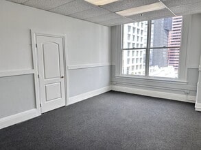 710-714 W Olympic Blvd, Los Angeles, CA à louer Photo intérieure- Image 1 de 4