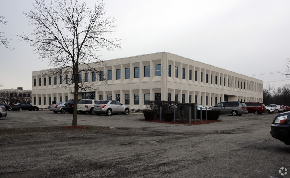 31W001 North Ave, West Chicago, IL for lease - Building Photo - Image 3 of 11