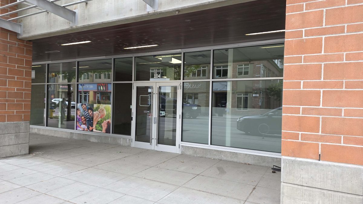 1360 Ellis St, Kelowna, BC à louer Photo principale- Image 1 de 11