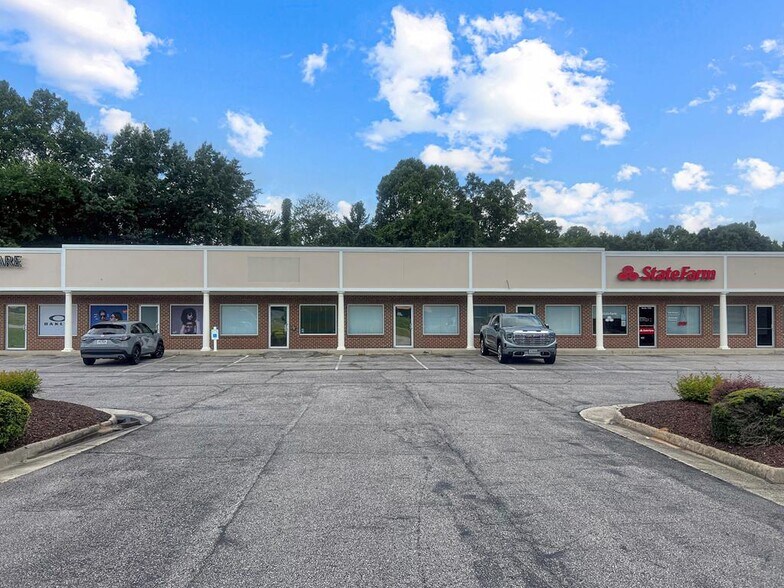 13995 US Highway 29, Chatham, VA for lease - Primary Photo - Image 1 of 11