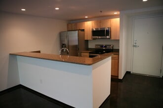 4121 Commerce St, Dallas, TX for lease Interior Photo- Image 2 of 7