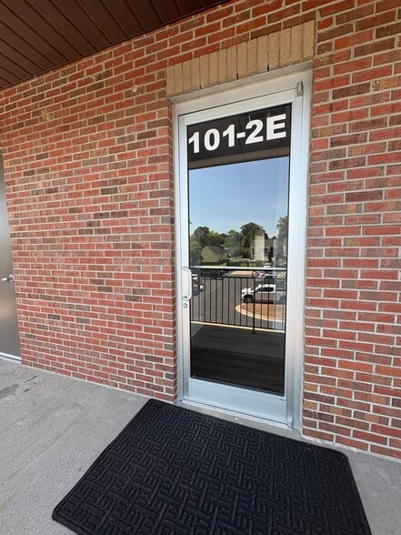 101 E Market St, Smithfield, NC à louer - Photo du bâtiment - Image 3 de 10