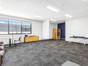 5 Money Cl, Rouse Hill for lease Interior Photo- Image 2 of 7