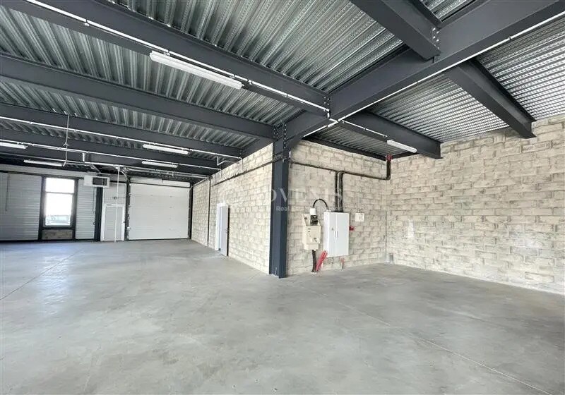 Flex in Tremblay-en-France for sale - Interior Photo - Image 2 of 10