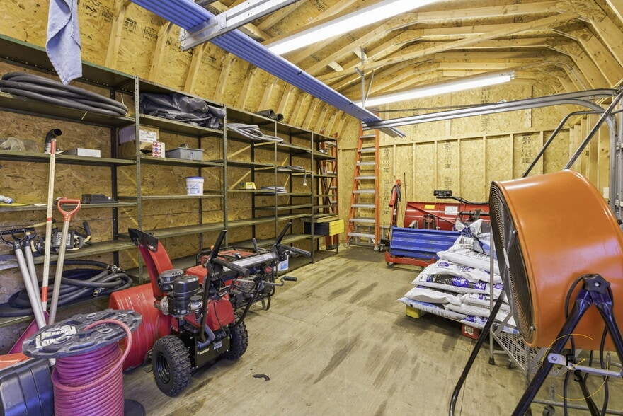 64 Cody St, West Hartford, CT for sale - Building Photo - Image 2 of 31