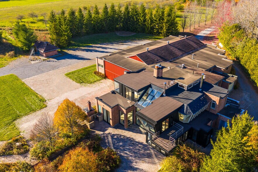 2441 7th Line, Port Hope, ON à vendre - Photo du bâtiment - Image 3 de 17