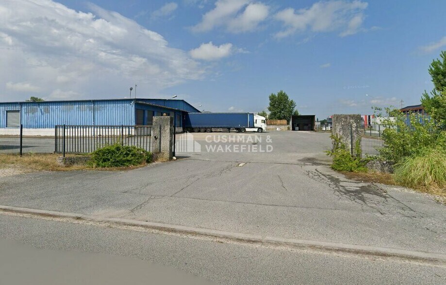 Flex in Blanquefort for sale - Building Photo - Image 3 of 8