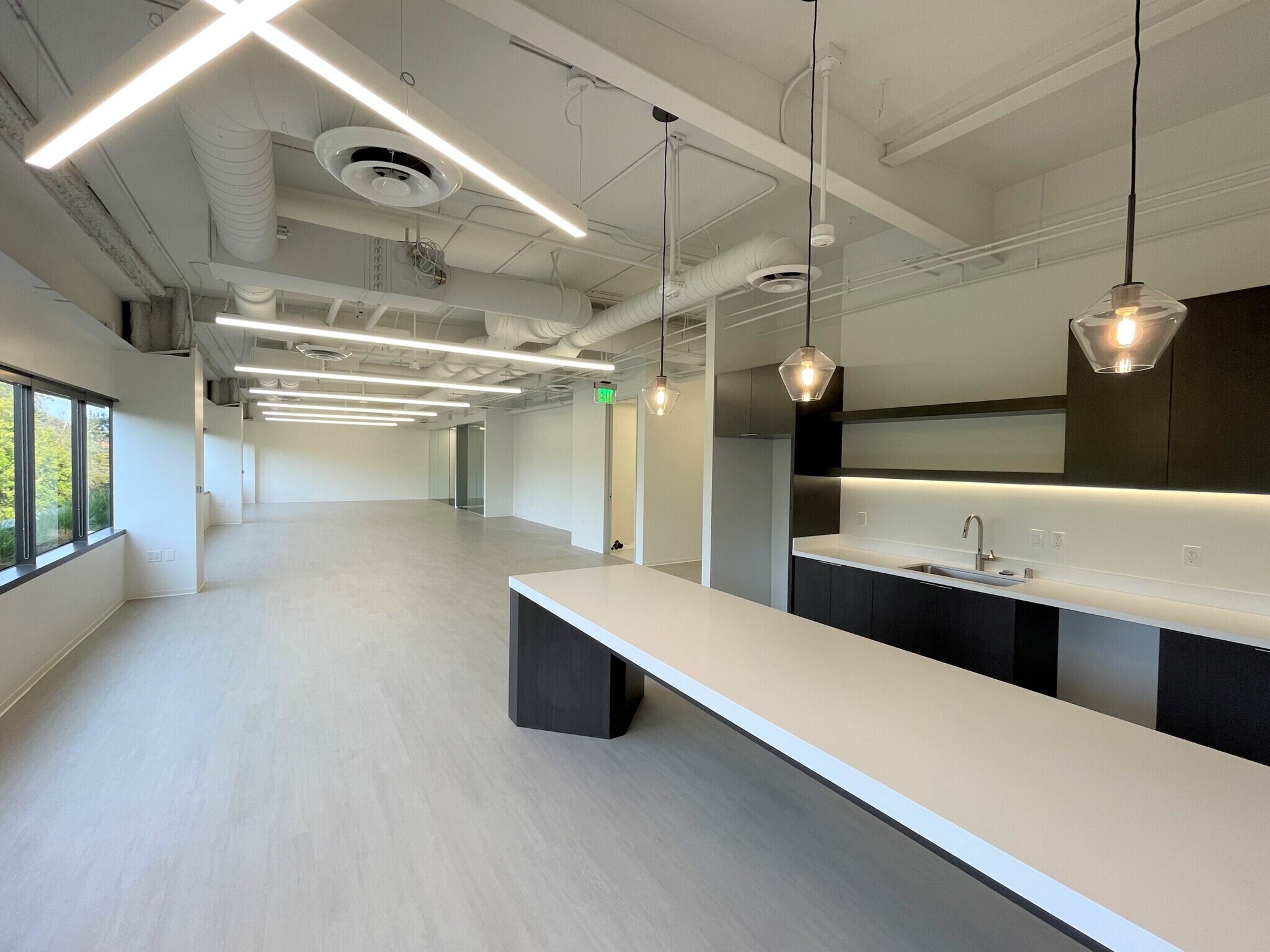 4525 Wilshire Blvd, Los Angeles, CA for lease Interior Photo- Image 1 of 2