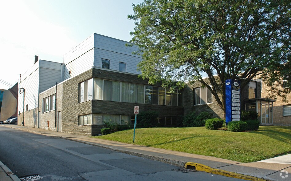 289 Genesee St, Utica, NY for sale - Building Photo - Image 2 of 3