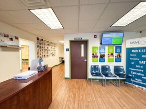 860-862 Silas Deane Hwy, Wethersfield, CT à vendre Photo intérieure- Image 2 de 17