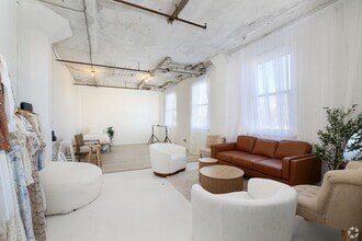 58 Pulaski St, Peabody, MA à louer Photo intérieure- Image 1 de 1