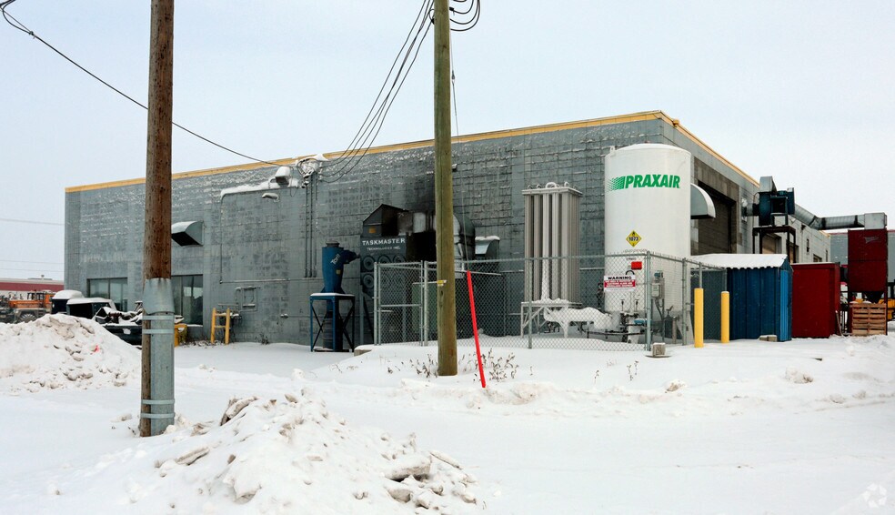 4503 63rd Ave, Leduc, AB à vendre - Photo du bâtiment - Image 2 de 3