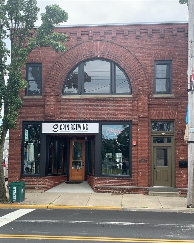 Plus de détails pour 32 Church St, Keansburg, NJ - Commerce de détail à vendre