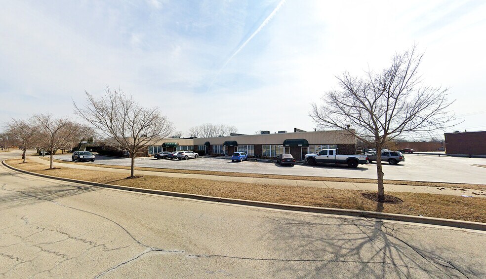 2095-2119 Stonington Ave, Hoffman Estates, IL à louer - Photo du bâtiment - Image 3 de 12