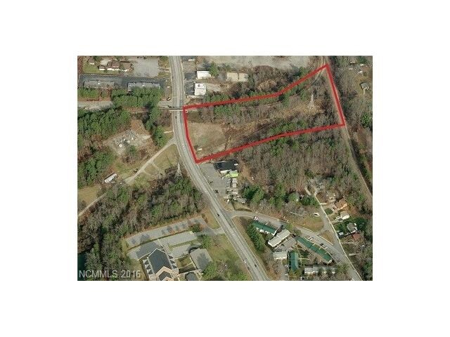 9999 Hendersonville Rd, Arden, NC à vendre - Photo du bâtiment - Image 2 de 12