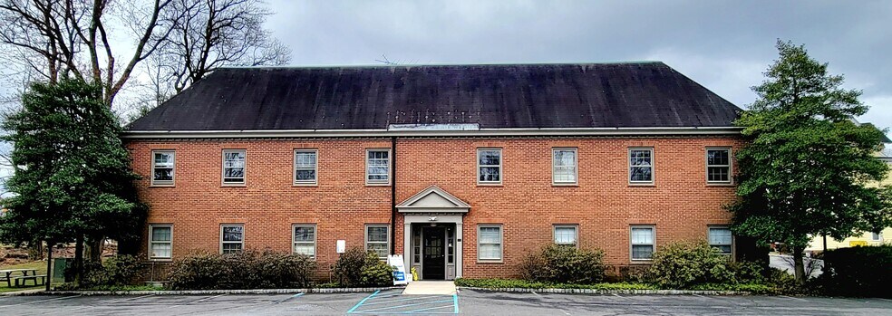 26 Madison Ave, Morristown, NJ à louer - Photo du bâtiment - Image 2 de 13