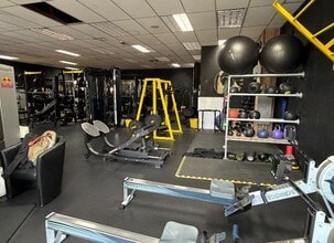 6 Blackmore Drive, Sidmouth for lease Interior Photo- Image 2 of 3