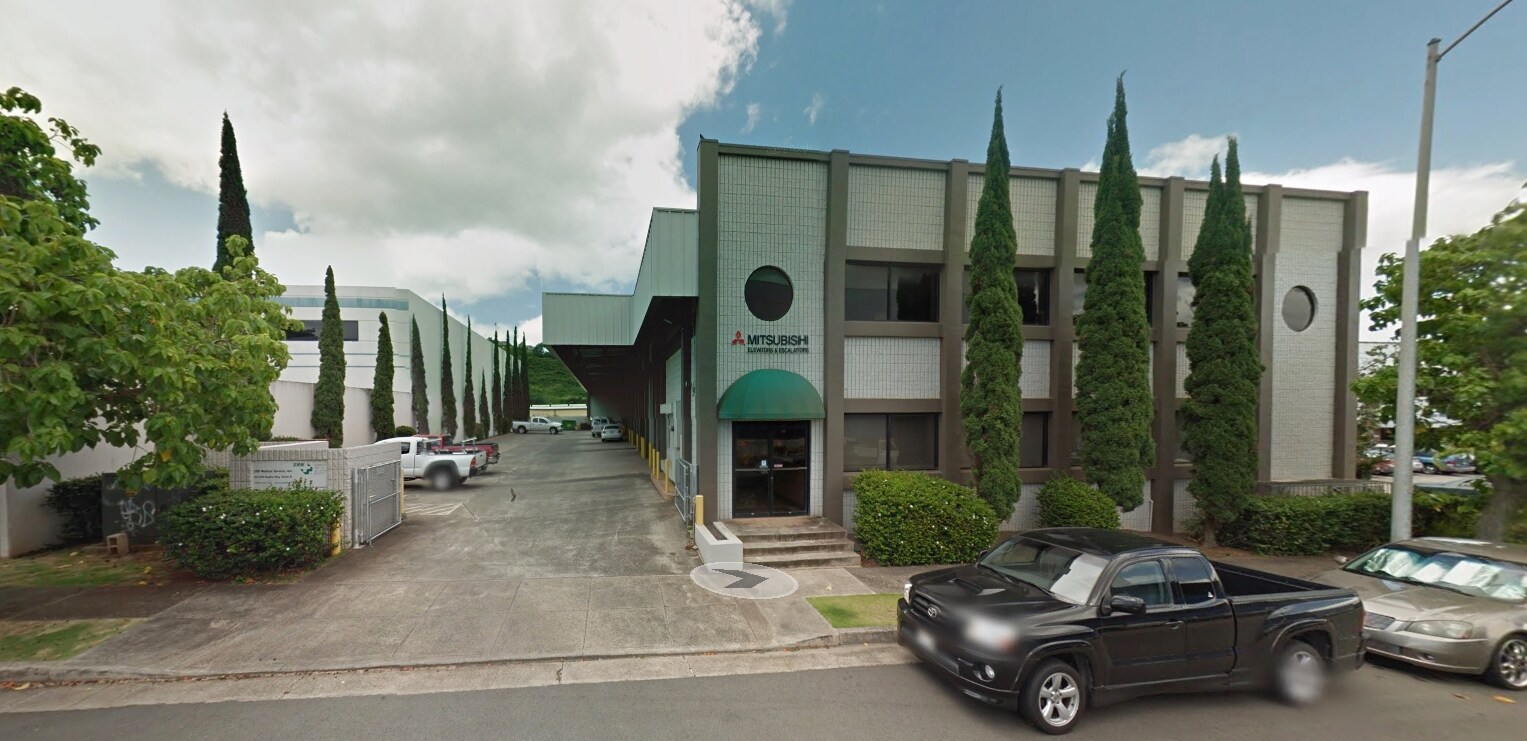 99-075 Koaha Way, Aiea, HI à vendre Photo principale- Image 1 de 5