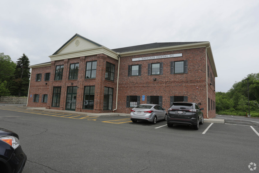 131 N Main St, Belchertown, MA for lease - Building Photo - Image 3 of 6