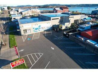 Plus de détails pour 790 N Bayshore Dr, Coos Bay, OR - Vente au détail à vendre