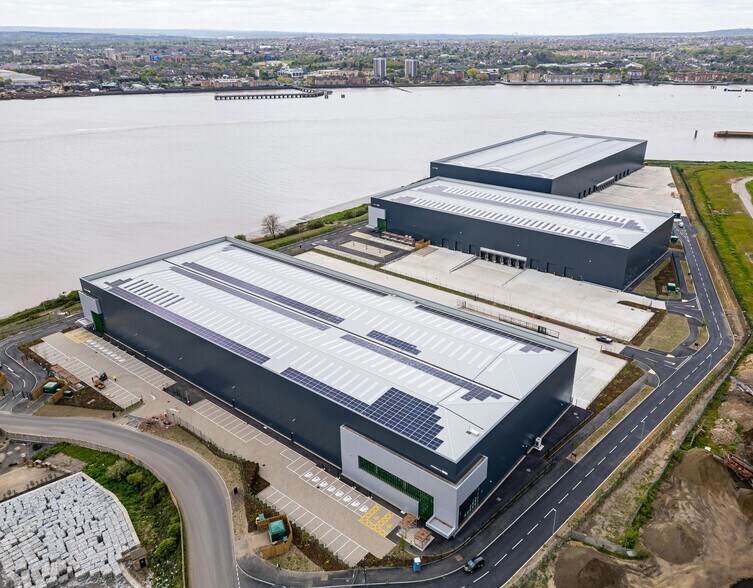 Coldharbour Ln, Rainham à louer - Photo du bâtiment - Image 2 de 12