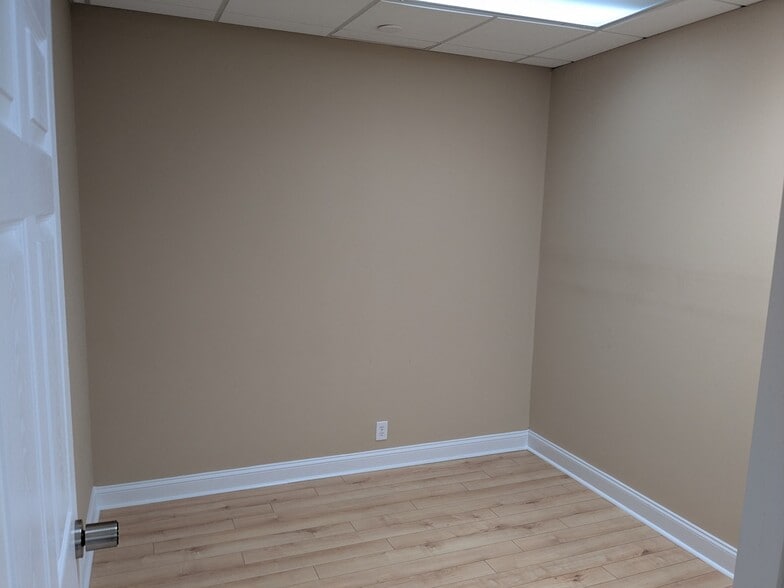 362 Oakland Ave, Rock Hill, SC for lease - Building Photo - Image 3 of 11
