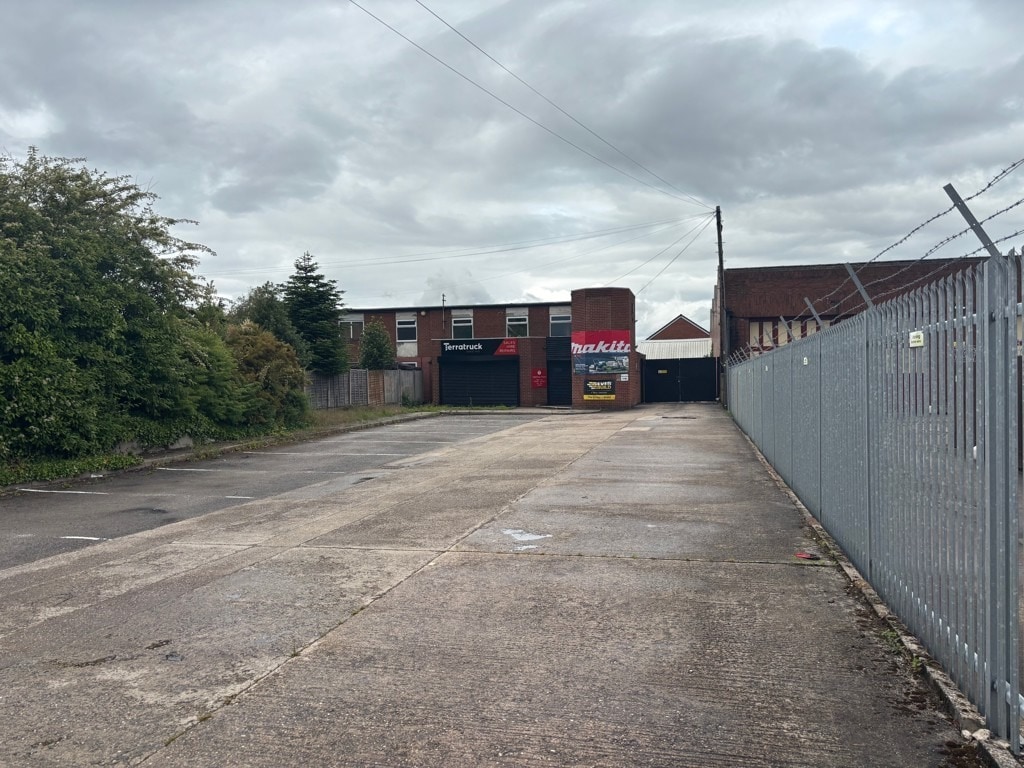 87-89 Portland Road, Hucknall à vendre Photo principale- Image 1 de 3