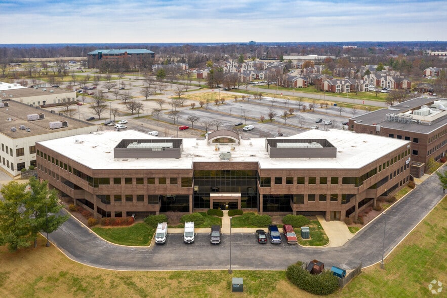 9410 Bunsen Pky, Louisville, KY for lease - Building Photo - Image 2 of 15