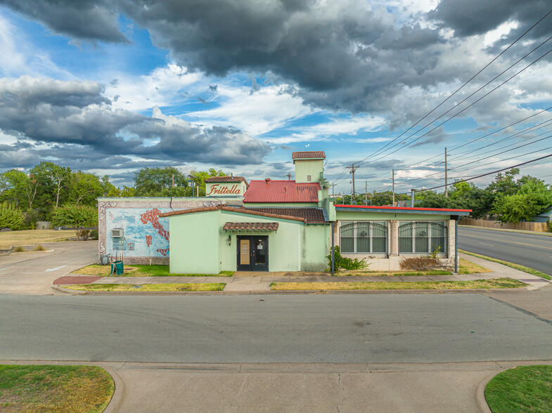 3901 S Texas Ave, Bryan, TX à vendre - Photo du bâtiment - Image 1 de 1