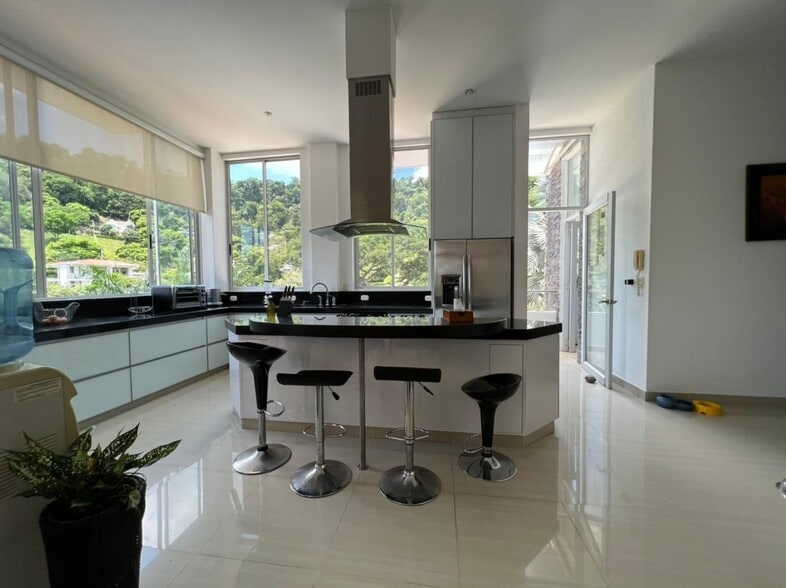 Spécialité dans ANAPOIMA à vendre - Photo intérieure - Image 2 de 13