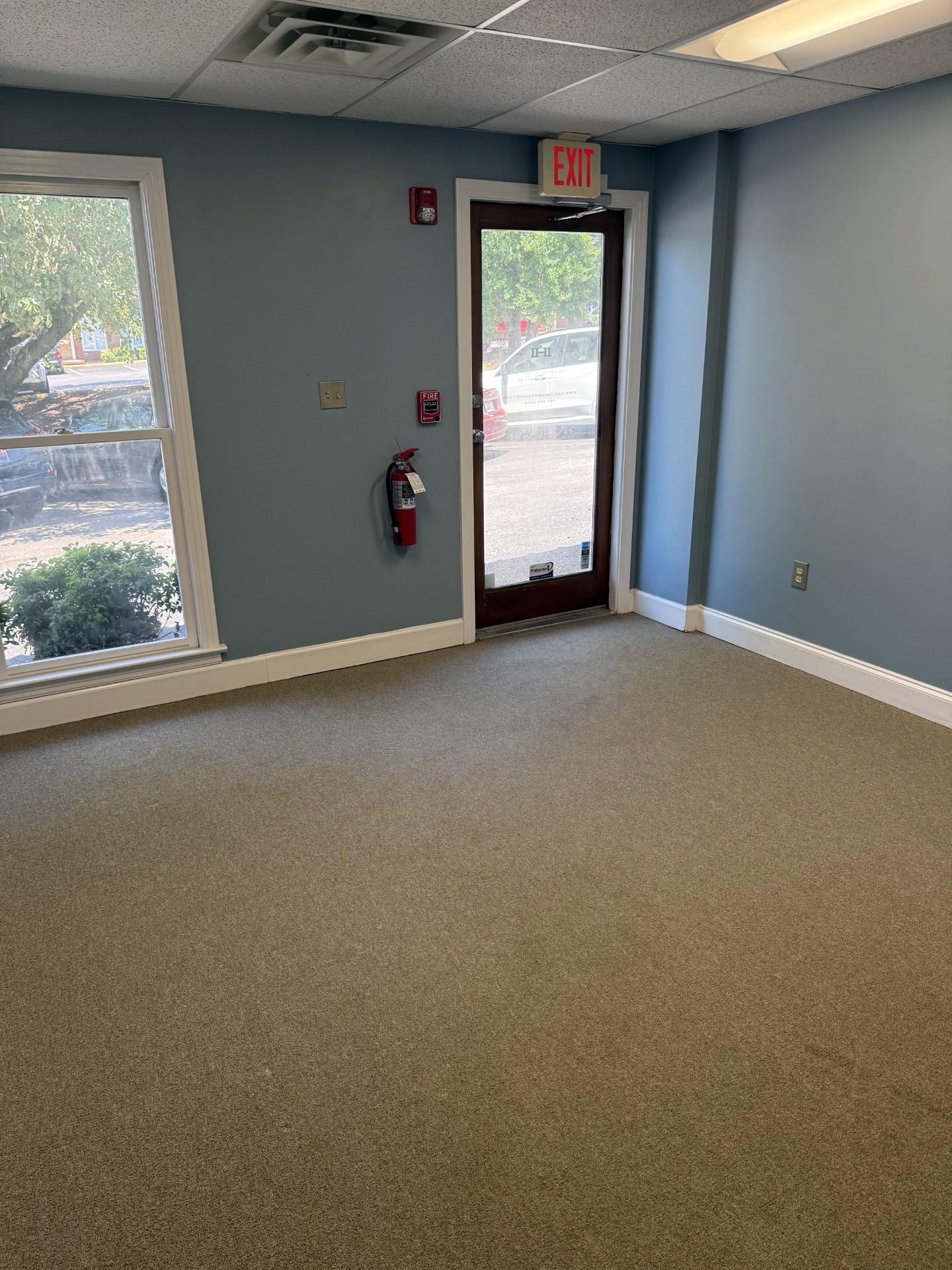 1300-1319 Central Ct, Hermitage, TN for lease Interior Photo- Image 1 of 10