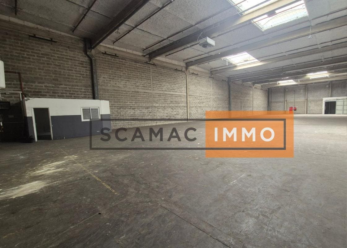 Industrial in Marly-la-Ville for lease Interior Photo- Image 1 of 7