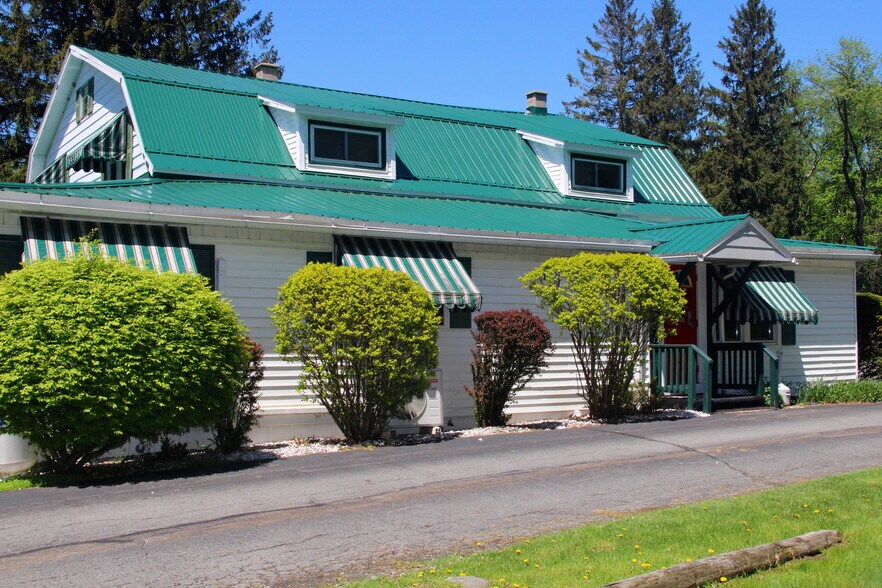 2311 PA-247, Clifford Township, PA à vendre - Photo du bâtiment - Image 3 de 30