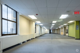 360 Rue Saint-Jacques, Montréal, QC for lease Interior Photo- Image 2 of 2