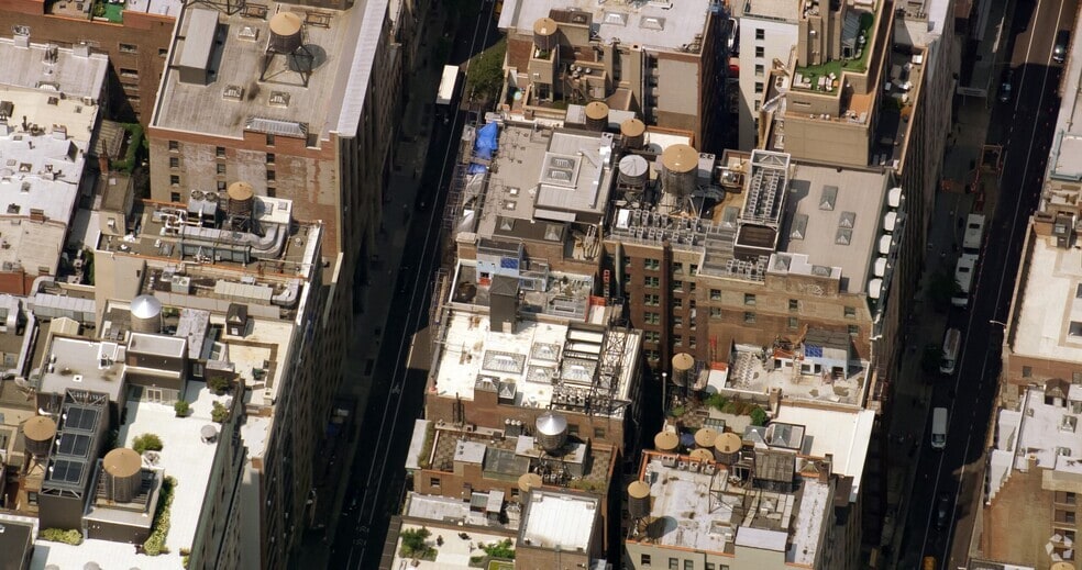 21 W 17th St, New York, NY for lease - Aerial - Image 2 of 2