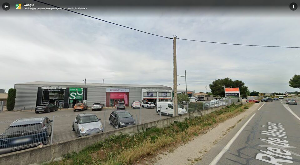 Retail in Avignon for lease - Building Photo - Image 1 of 6