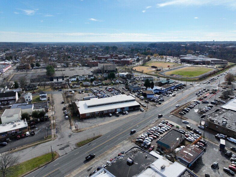 400-410 Amaret St, Fredericksburg, VA à louer - Aérien - Image 3 de 11