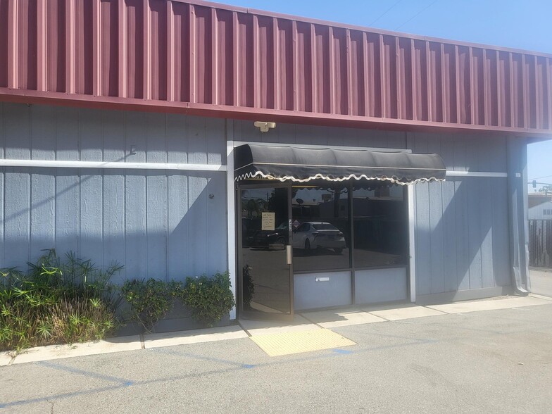 9339 Rosedale Hwy, Bakersfield, CA for lease - Building Photo - Image 2 of 4