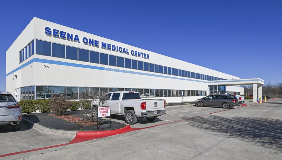 701 E Rendon Crowley Rd, Burleson, TX for lease - Building Photo - Image 2 of 19