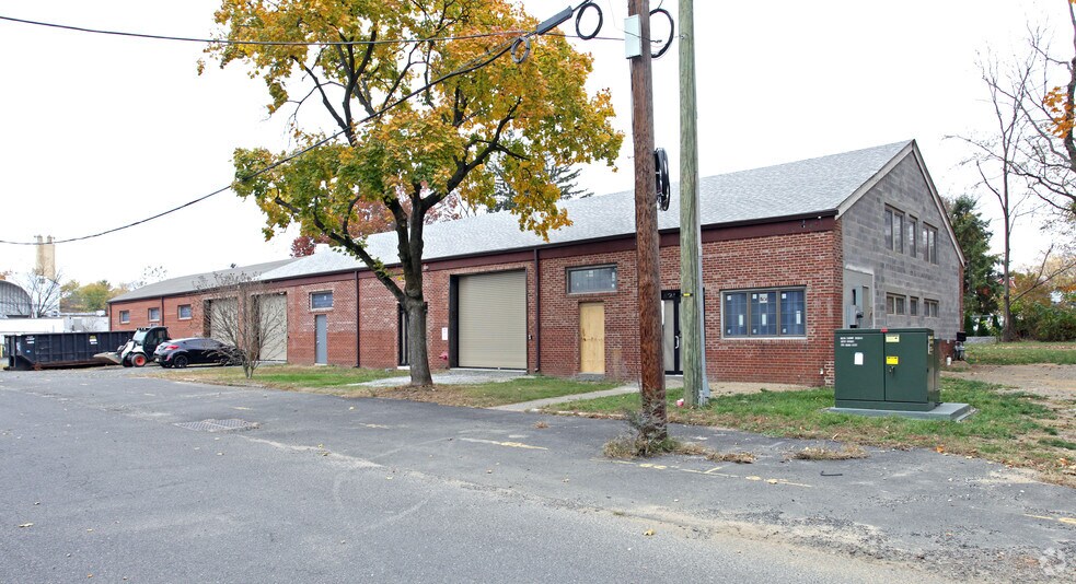 665 S Route 23, Wayne, NJ à vendre - Photo du bâtiment - Image 2 de 5