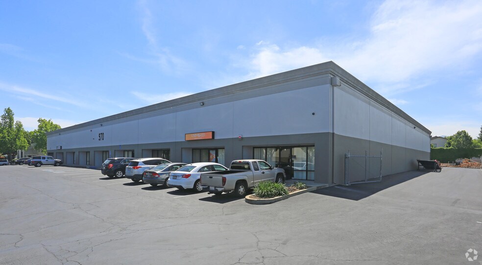 970 Garcia Ave, Pittsburg, CA à louer - Photo du bâtiment - Image 2 de 5