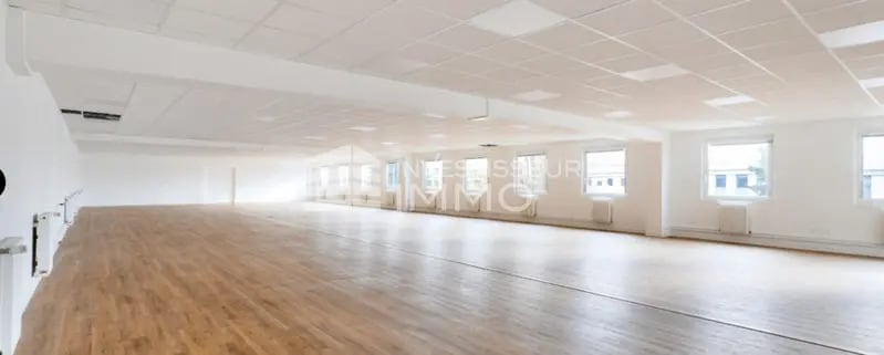 Office in Gennevilliers for lease Interior Photo- Image 1 of 7