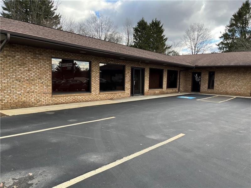 2921 Leechburg Rd, Lower Burrell, PA for lease Building Photo- Image 1 of 2